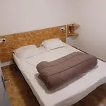 Les Cerisiers Maison 10 Hébergement de vacances *