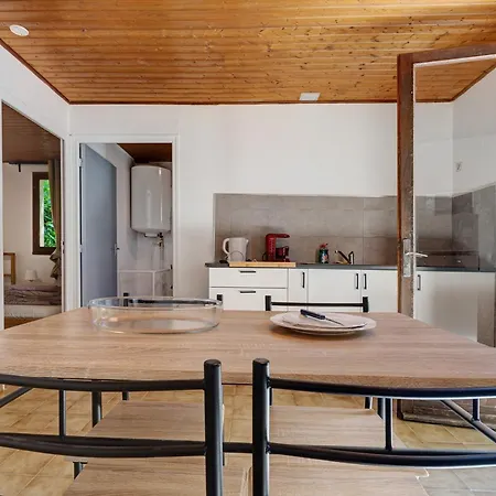 Holiday home 10. Cerisiers Option Clim- 4 Pers